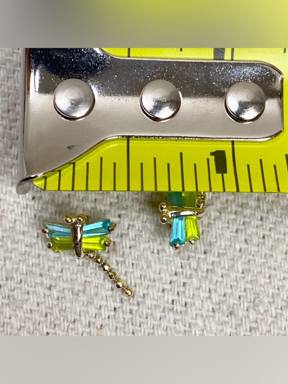 Blue green rhinestone dragonfly stud earrings - Picture 3 of 3